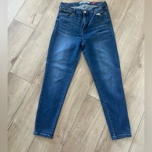 Classic Blue Women's Jeans Celebrity Pink